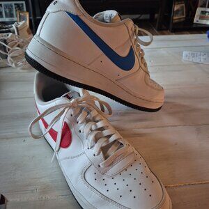 Nike Tennis Shoes